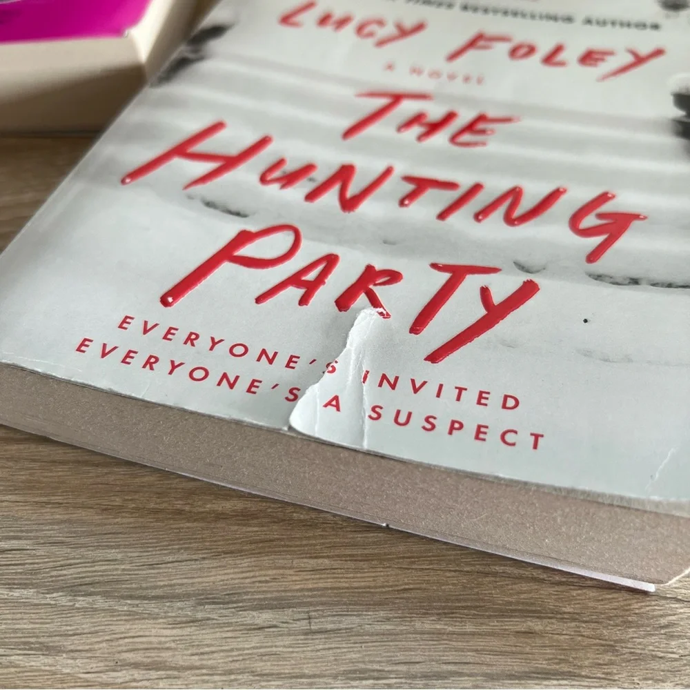 Lucy Foley Thriller Bundle 3 PB The Guest List Hunting Party Paris Apt - Picture 5 of 12